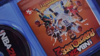 Vendo 2 videojuegos WWE 2K18 + NBA 2K20 PS4