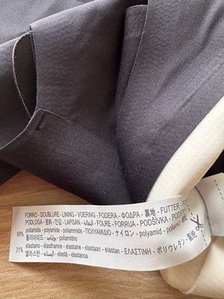 Top deportivo Oysho negro/blanco Talla S