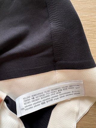 Top deportivo Oysho negro/blanco Talla S