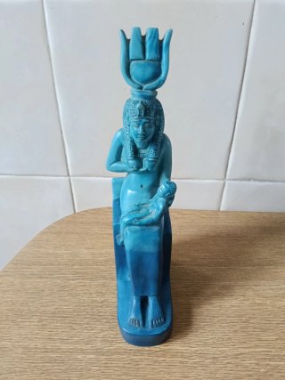 Figura Diosa Isis Azul Piedra Tallada