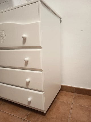 Cómoda cambiador y bañera bebé blanca con osito