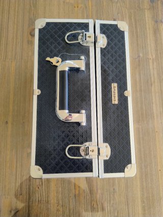 Maletín Organizador Maquillaje Negro y Plata