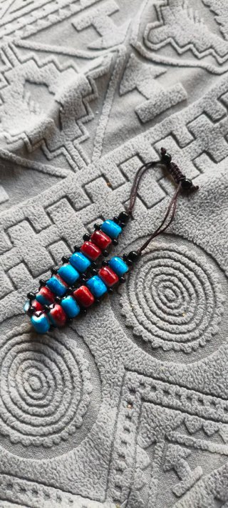Pulsera artesanal boho ajustable