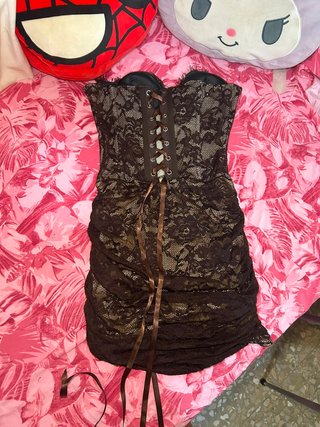 Vestido de encaje marron