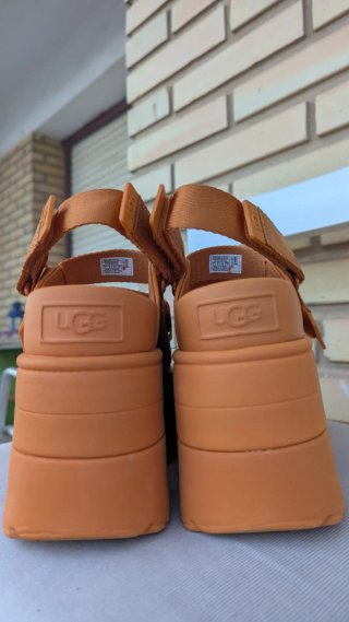 Sandalias UGG GoldenRise Plataforma Naranja T39