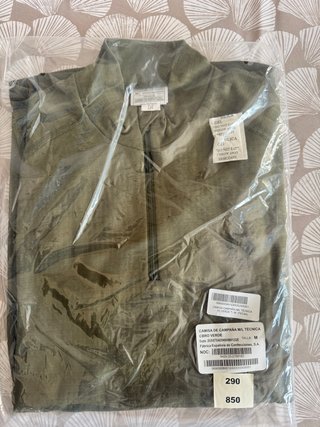 Camiseta técnica verde Ejército de Tierra.