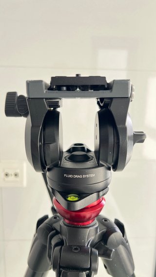 Kit Manfrotto: Rótula MVH500AH + Trípode 755XB