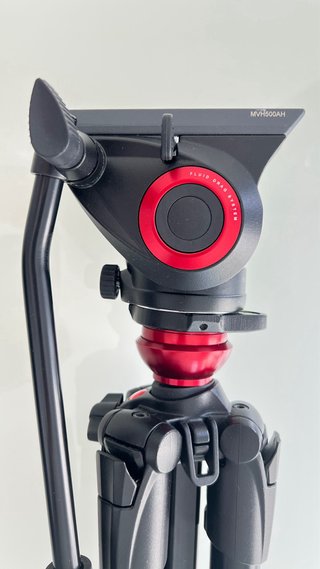 Kit Manfrotto: Rótula MVH500AH + Trípode 755XB