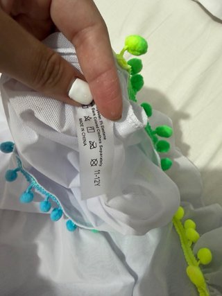 Pareo blanco multicolor con pompones