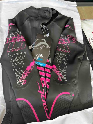 Traje de neopreno Vibrant mujer Talla M – ¡Nuevo!