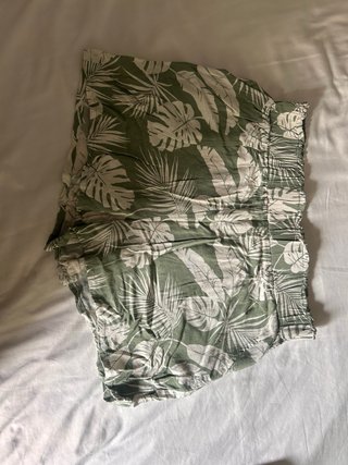 Lote Ropa Mujer: Faldas y Shorts