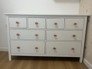 Cómoda Ikea Hemnes
