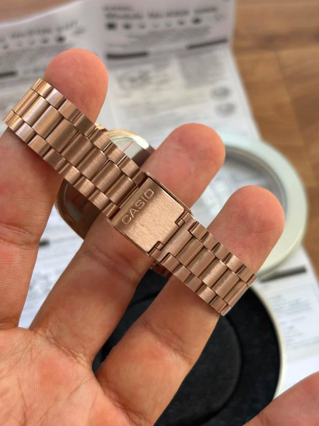 Reloj Casio Dorado Cuadrado Quartz