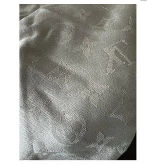 Chal Monogram Louis Vuitton original