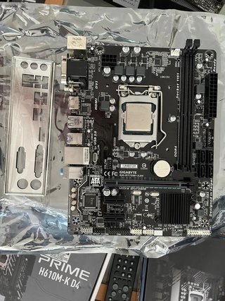 Placa Base Gigabyte H110M-S2H + Intel i5 6600
