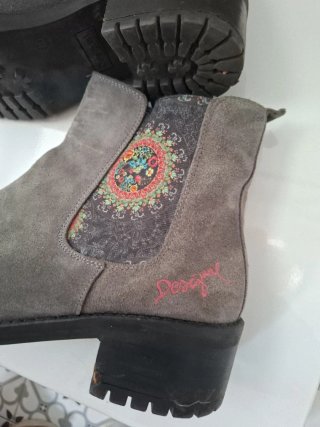 Botines Desigual ante gris talla 40