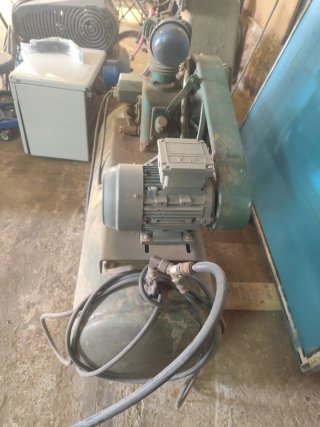 Compresor industrial 140L a 360