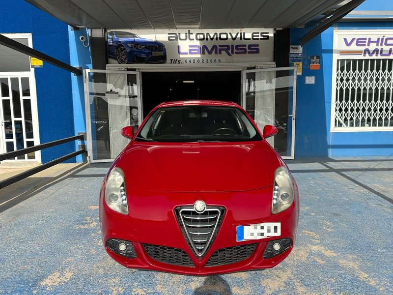 Alfa Romeo Giulietta 2012 - foto 1