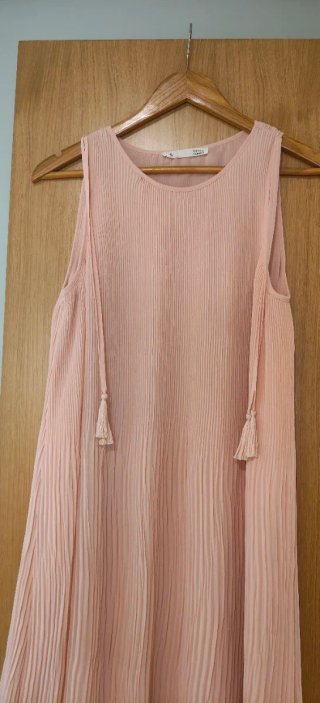 Vestido rosa plisado talla única