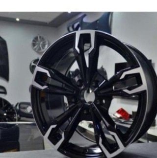 Juego de 4 Llantas 18 G8 Sport Black BM107
