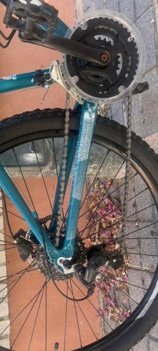 Bicicleta 27.5 pulgadas, frenos de disco. Talla S.