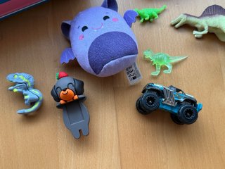 Maletín metálico infantil con juguetes