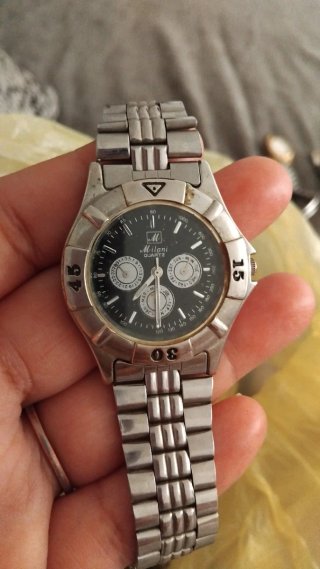 Reloj Milani Cuarzo Plata y Negro