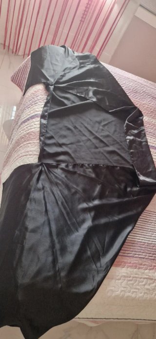 Vestido de fiesta largo con detalles
