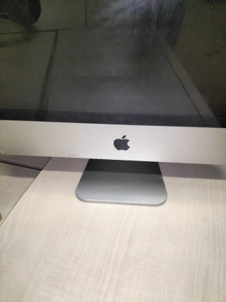 Apple iMac 21.5 Plata