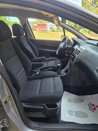 Peugeot 307 2004
