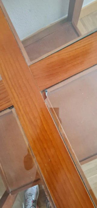 Mesa de centro madera pino miel con cristal