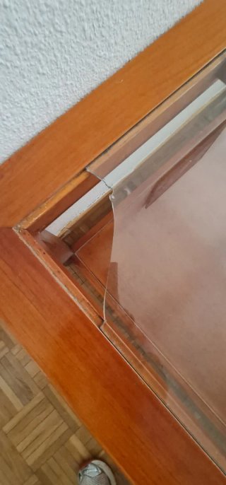 Mesa de centro madera pino miel con cristal
