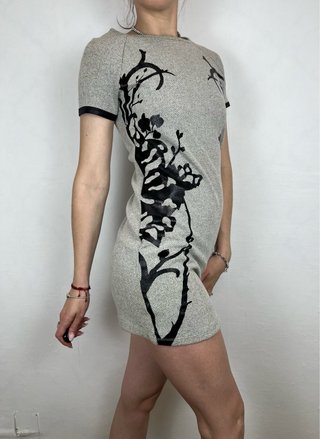 Vestido Mini MNG Floral Gris y Negro