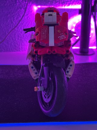 Moto Lego Ducati V4