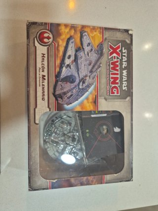 Star Wars X-Wing Miniaturas+ expansiones
