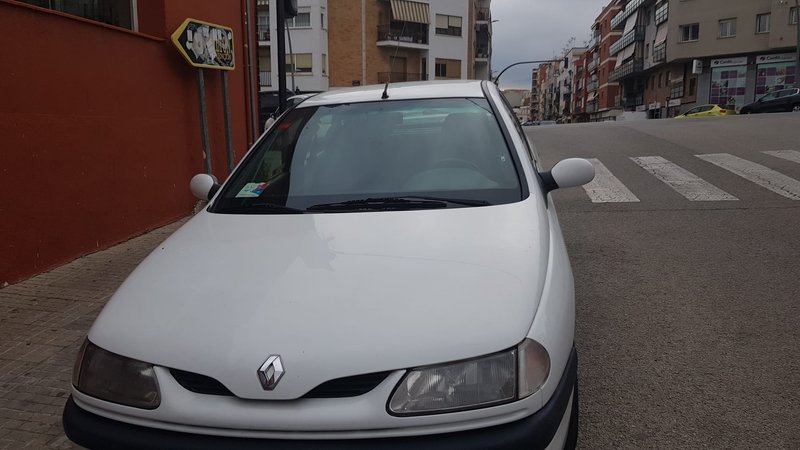 Renault Laguna 1996 - foto 1