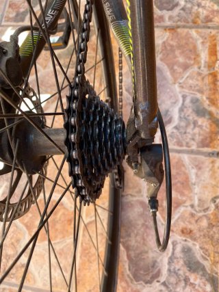 Bicicleta carretera Cannondale quick 3 Gris