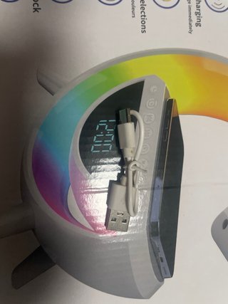Altavoz Bluetooth LED Carga Inalámbrica BT-3401