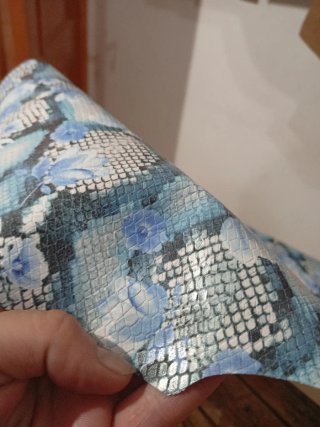 Piel de cabra con estampado floral