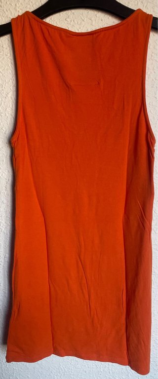 Camiseta naranja Bershka talla S