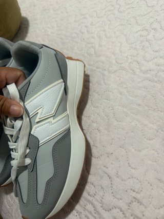 Zapatos de tacón beige/marrón talla 37