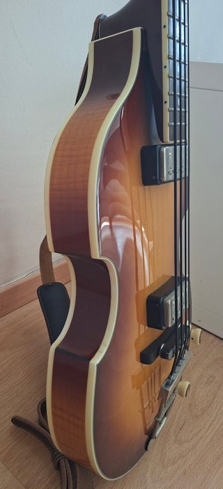 Bajo Hofner HCT 500/1-SB