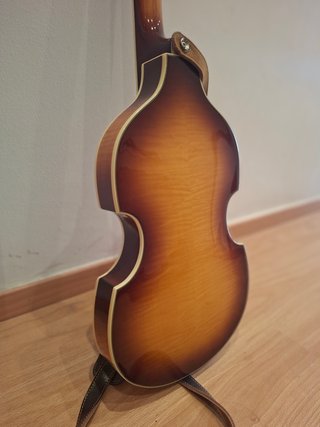 Bajo Hofner HCT 500/1-SB