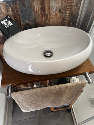 Conjunto lavabo madera y cerámica