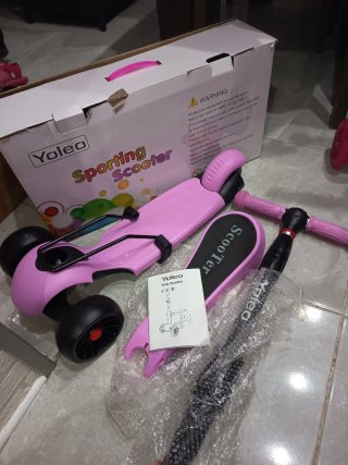 Patinete infantil rosa Yoleo