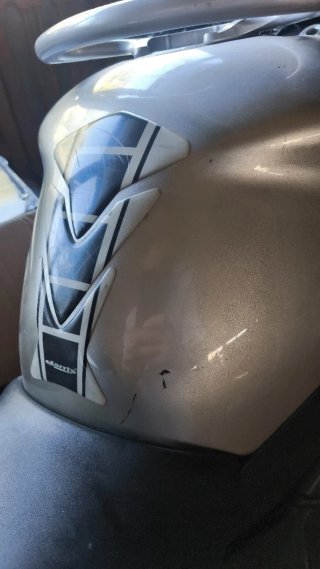 Yamaha R1 Sportbike Plata y Negra