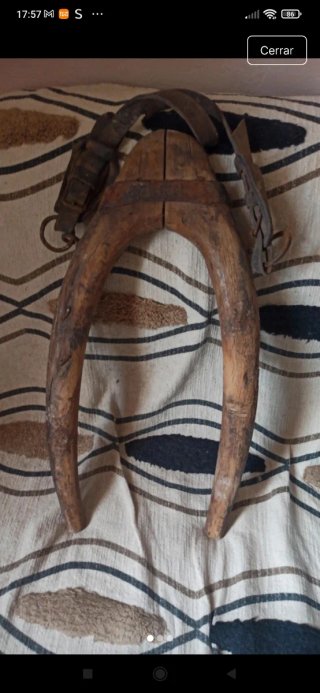 Apeo de labranza antiguo de madera
