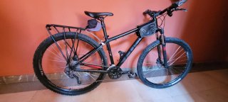 Bicicleta Cube 29"  Attention lista para alforjas