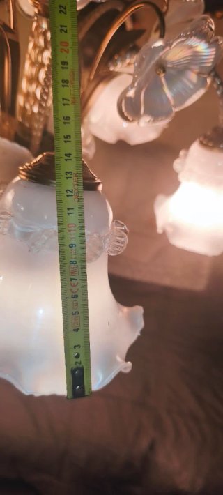 Lampadario Murano stile oro e bianco