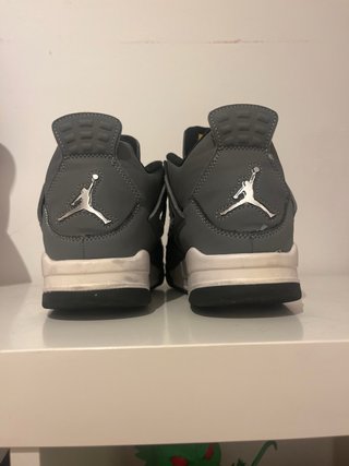 Jordan 4 Grigie